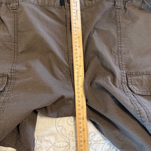 The Foundry Supply Co Mens Cargo Shorts Brown Size 50 Big & Tall Cotton - Picture 7 of 10